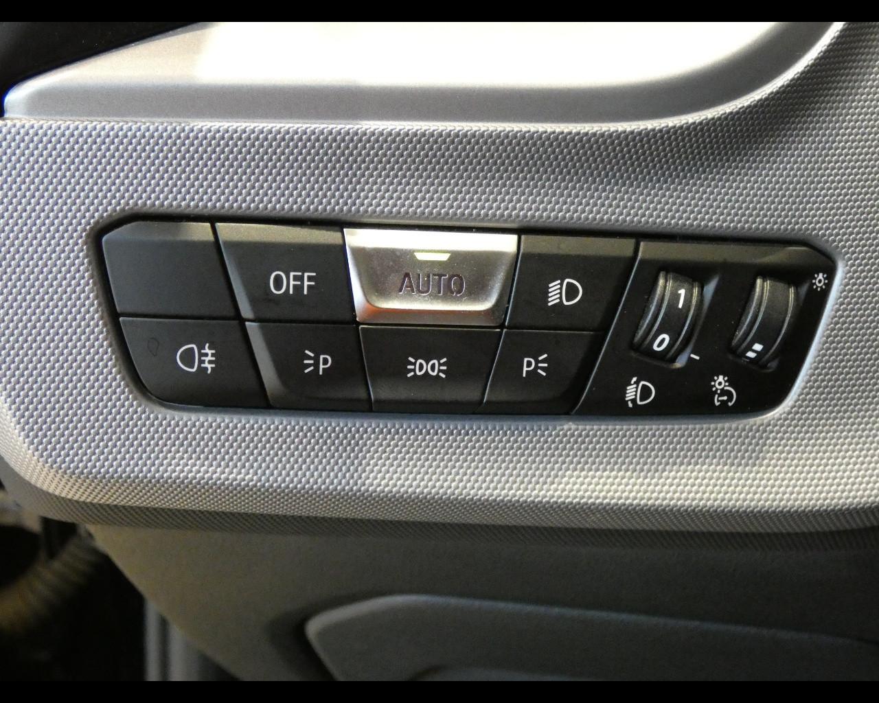 BMW Serie 1 (F40) - 116i 5p. Advantage