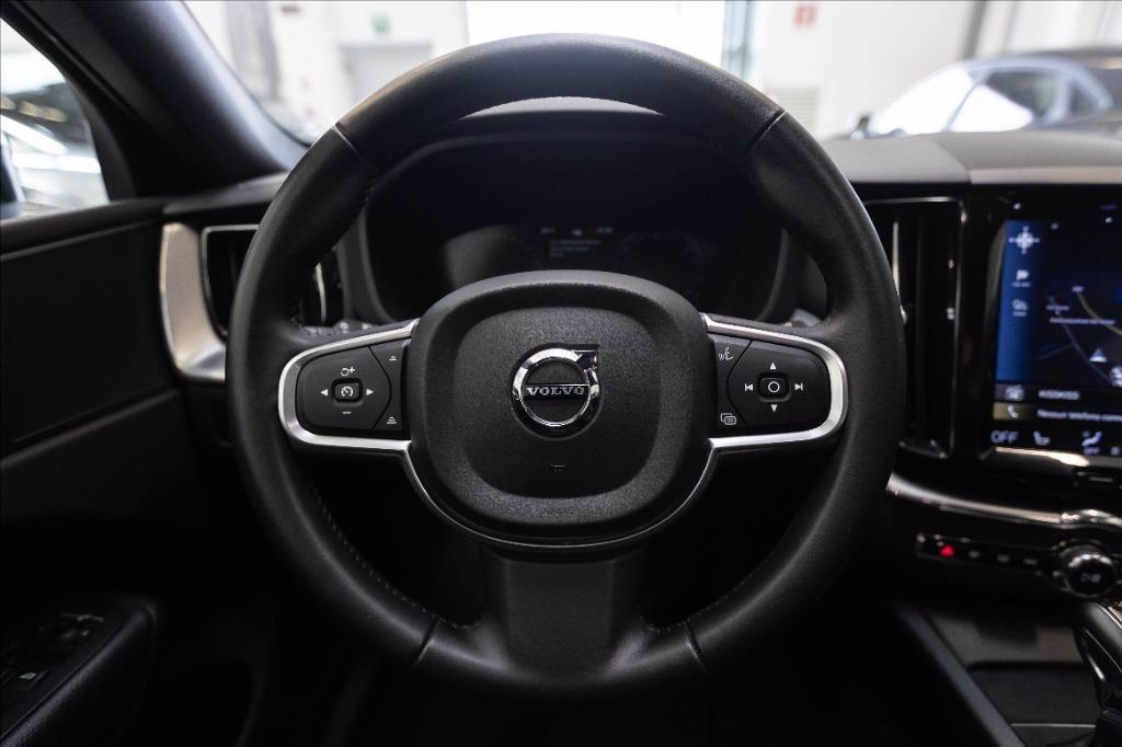 VOLVO XC60 2.0 d4 Business awd del 2018