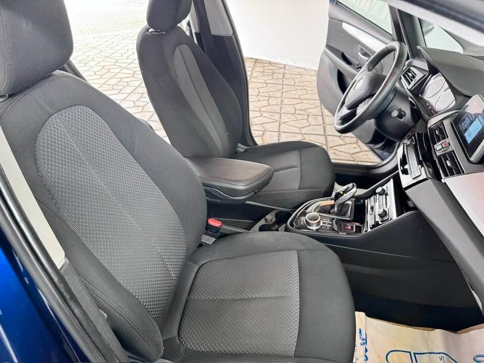 Bmw 2er Active Tourer 216d Luxury