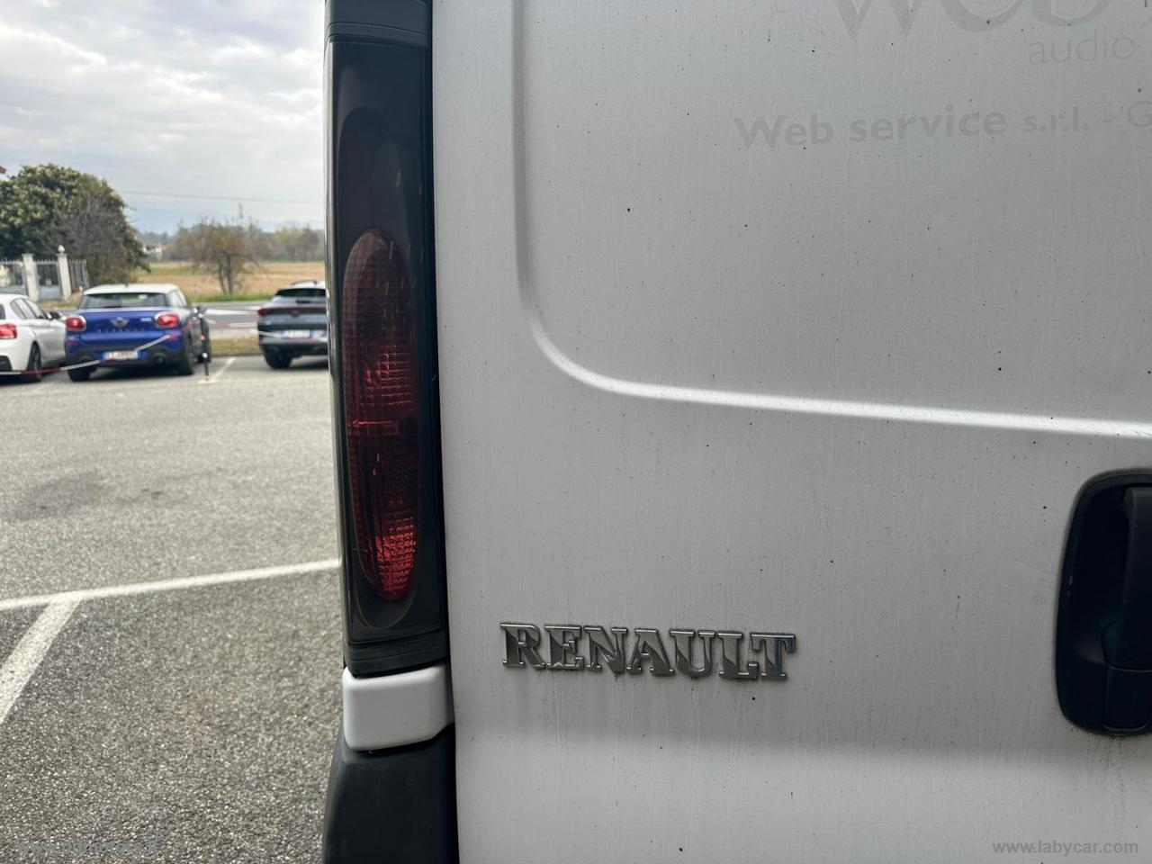 Trafic T27 1.9dCi/100PC-TN Combi Confort