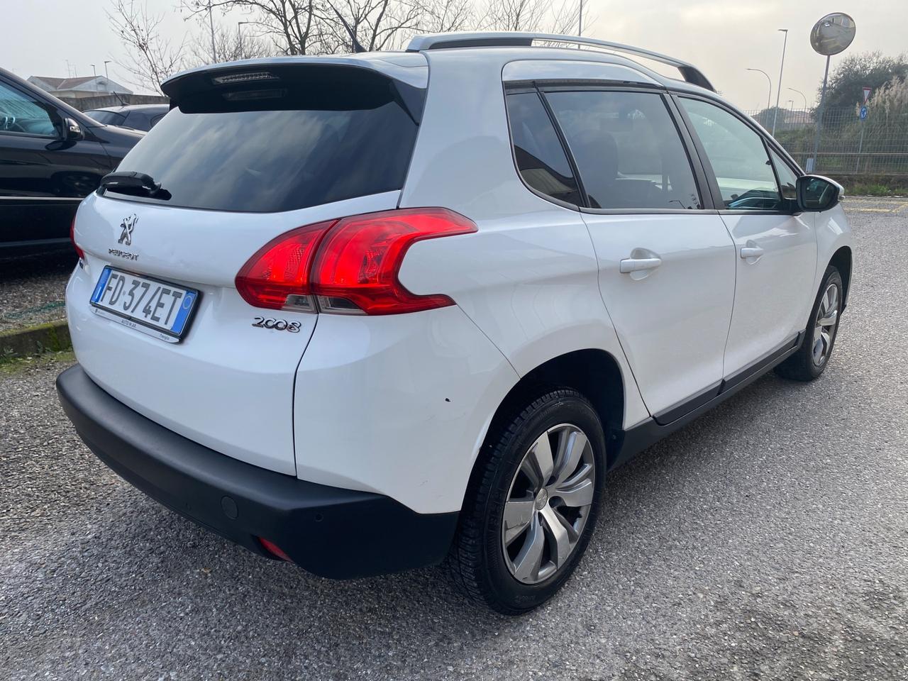 Peugeot 2008 PureTech 82 Access