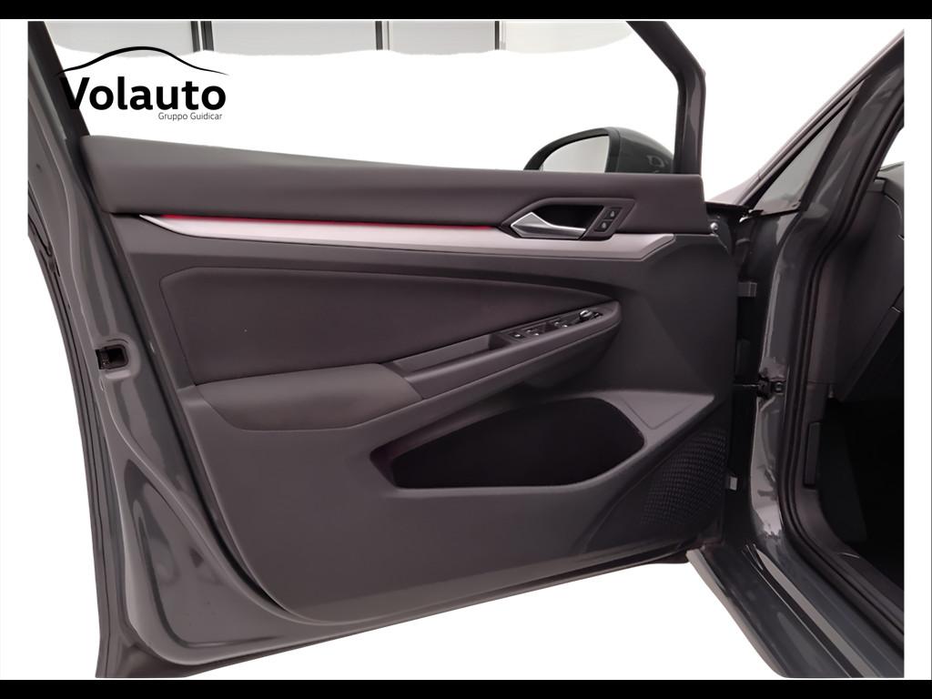 VOLKSWAGEN Golf VIII 2020 - Golf 1.0 etsi evo Life 110cv dsg