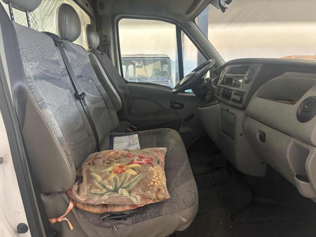 RENAULT Master T28/100 2.5 dCi PC Cabinato Confort