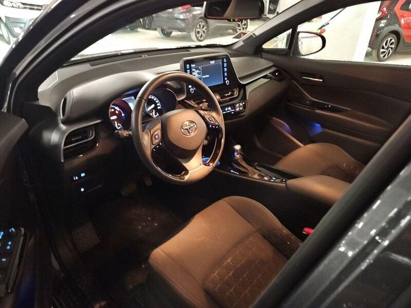 Toyota C-HR 2.0 Hybrid E-CVT Trend