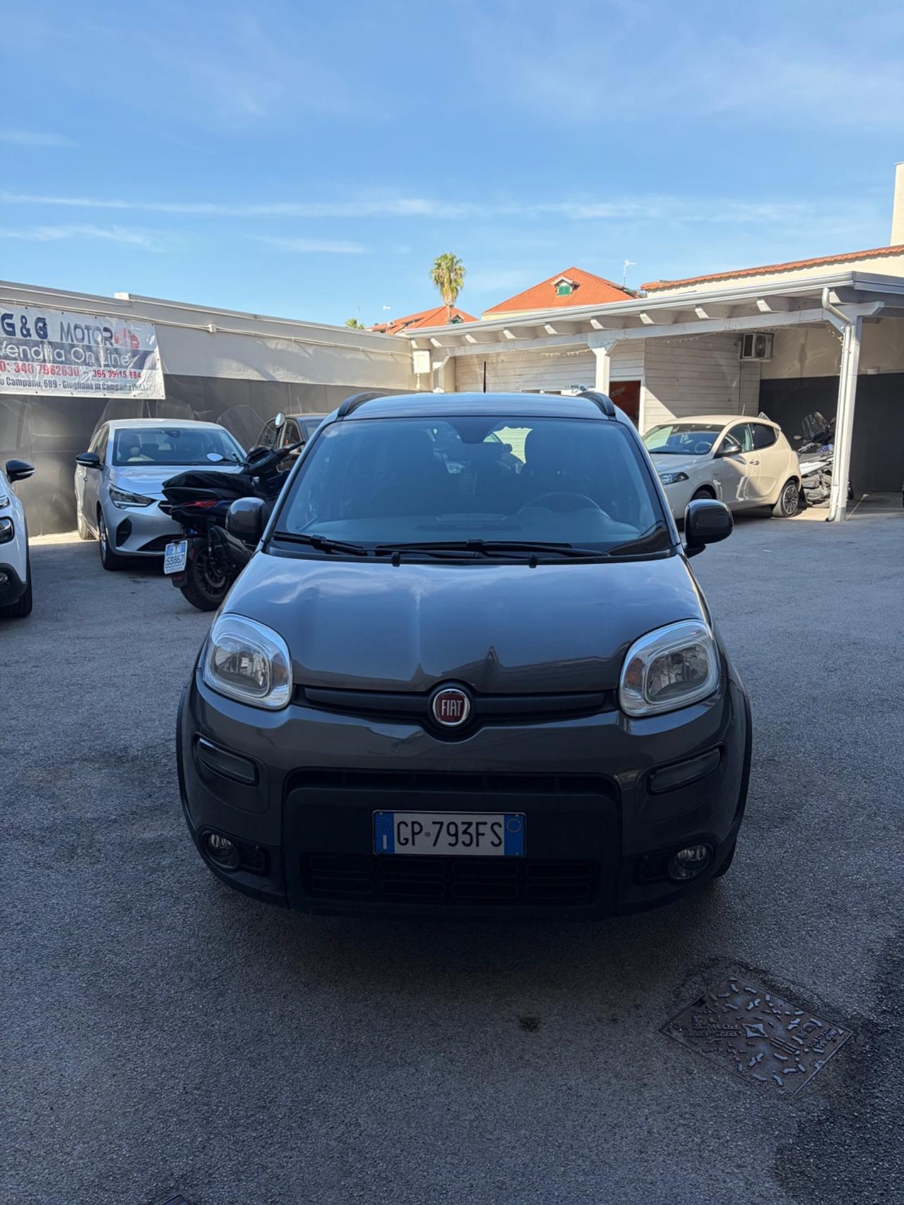 Fiat Panda 1.0 FireFly S&S Hybrid Garmin