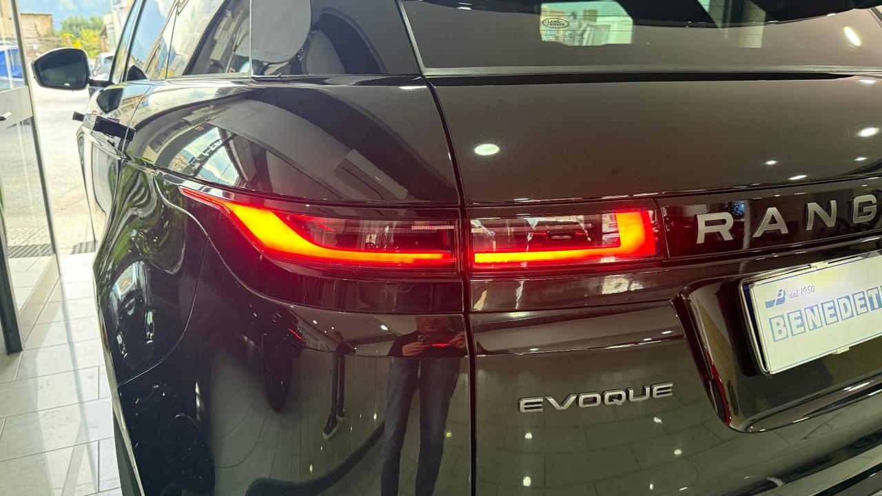 Land Rover Range Evoque 2.0D I4 163 TOTAL BLACK