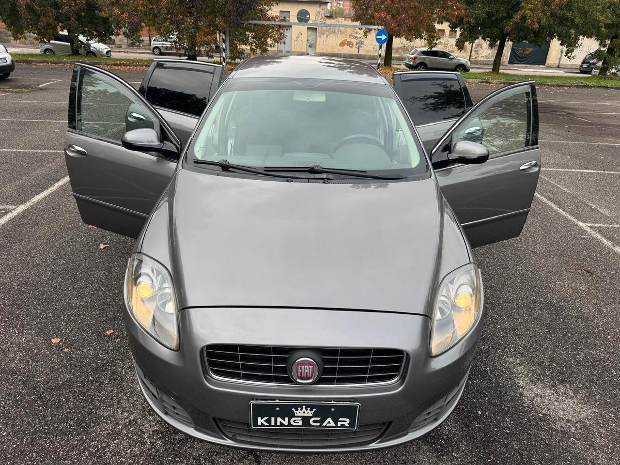 Fiat Croma 2.2 MPI 16V EMOTION