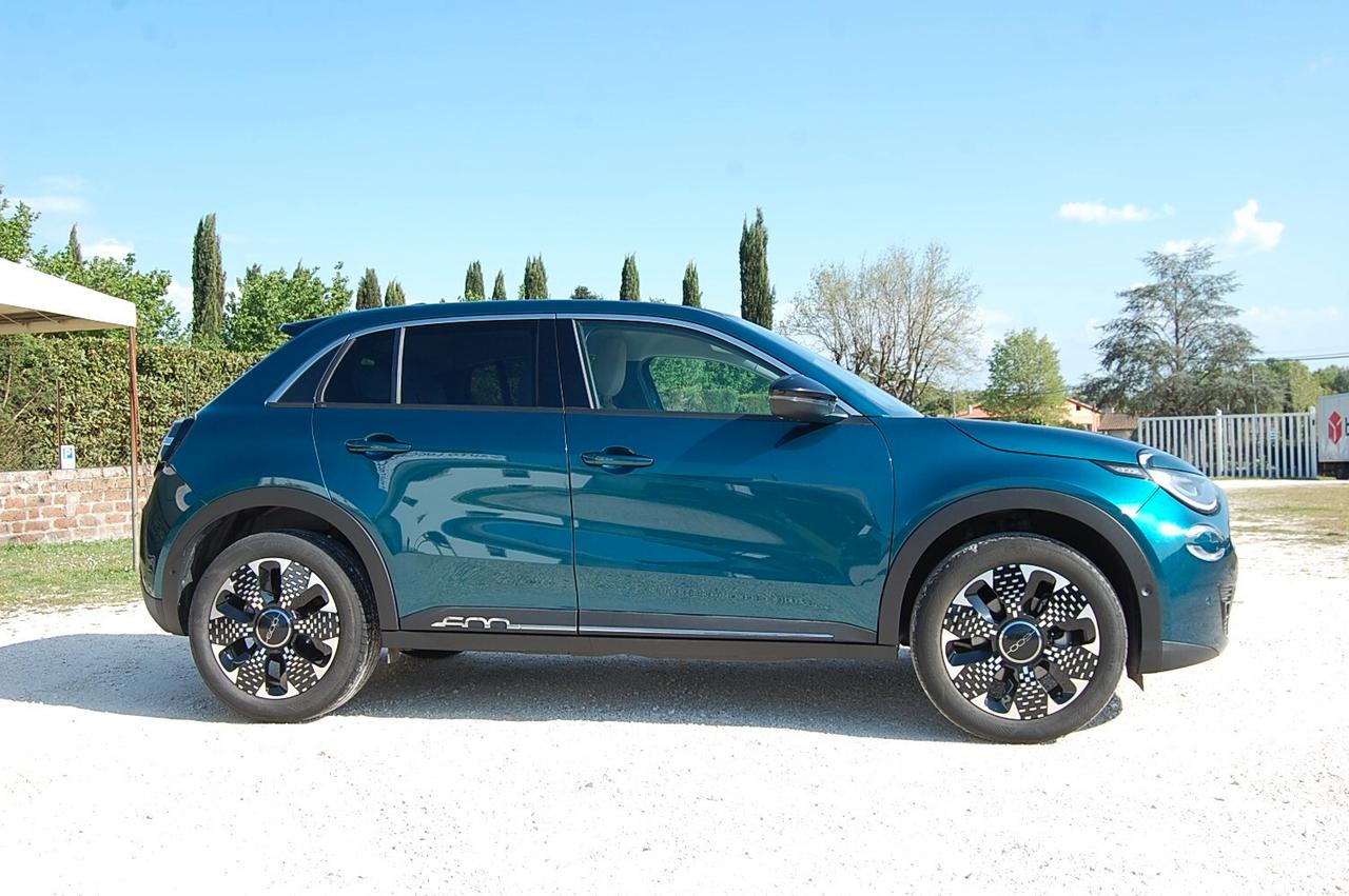 Fiat 600 Hybrid 110 CV DCT MHEV La Prima
