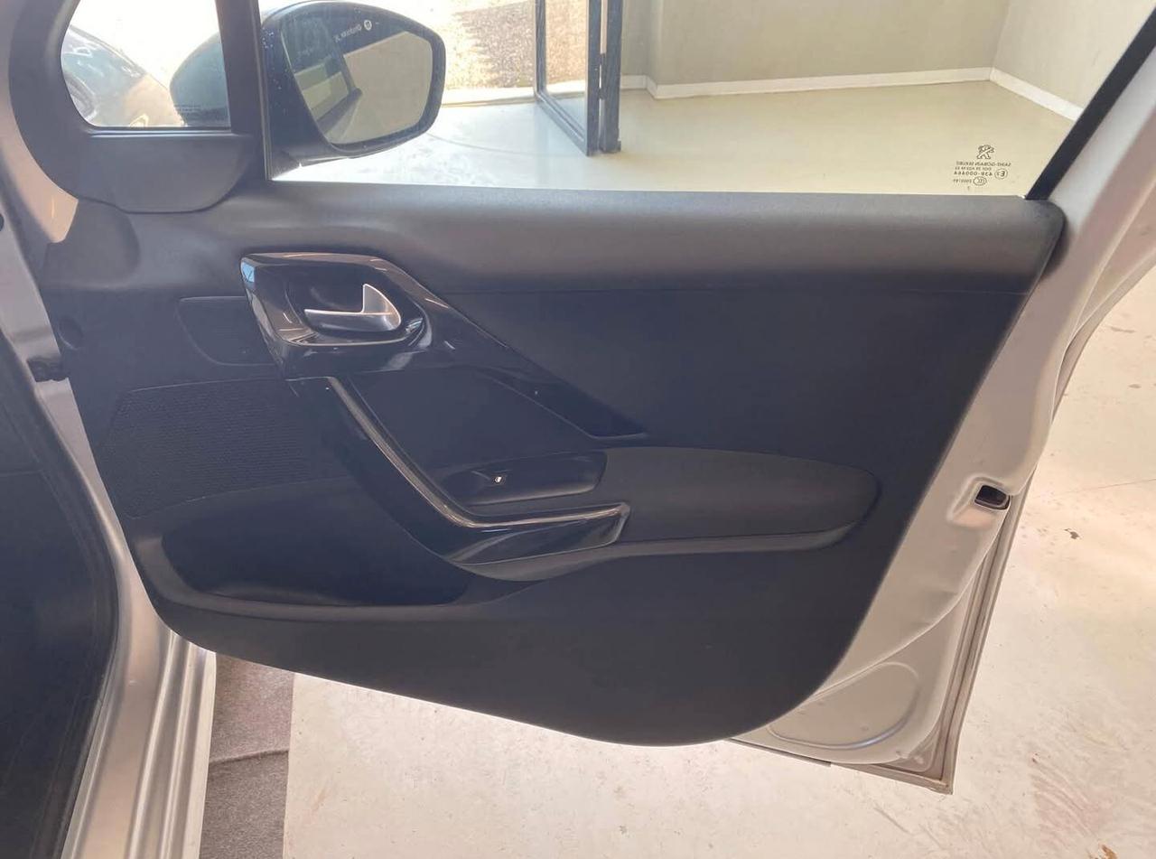 Peugeot 208 BlueHDi 75 S&S 5 porte Active