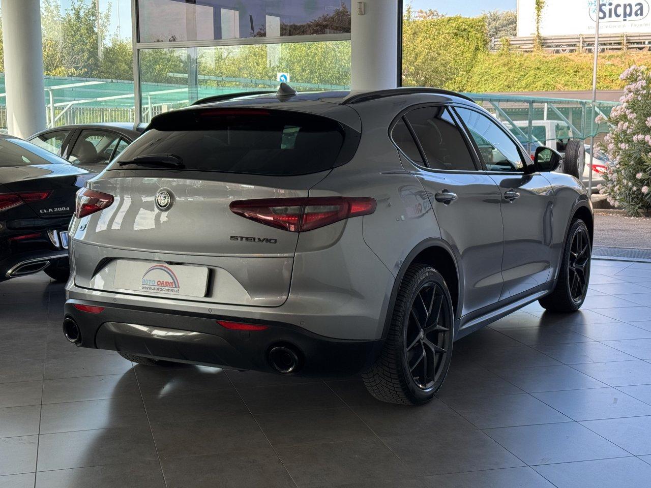 Alfa Romeo Stelvio 2.0 t B-Tech Q4 200cv auto BTECH