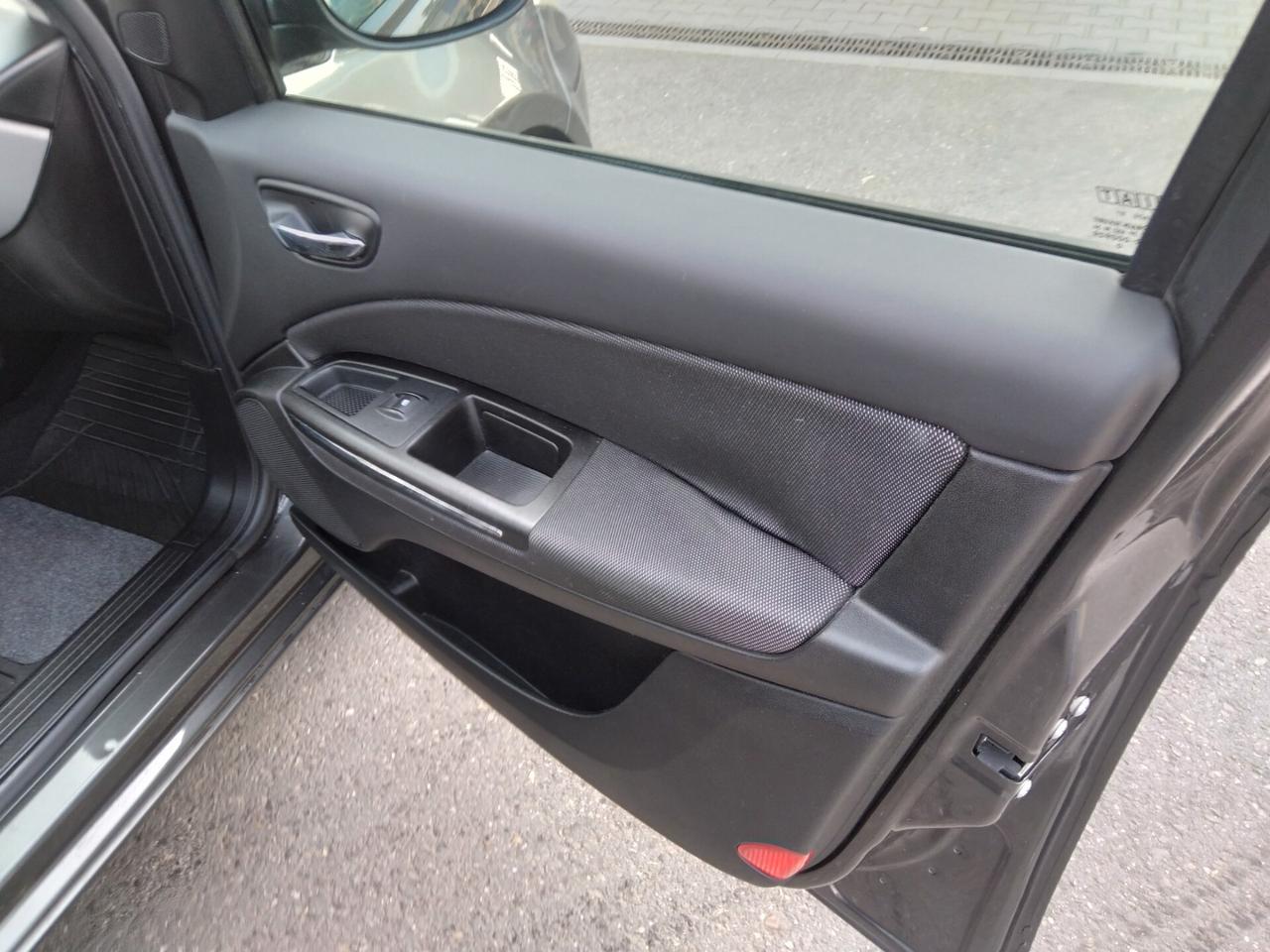 Fiat Bravo 1.4 90cv benzina 6marce Dynamic x neopatentati