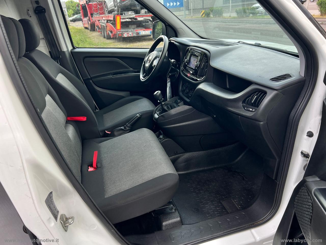 Doblò 1.6 MJT 120CV MAXI 3 POSTI