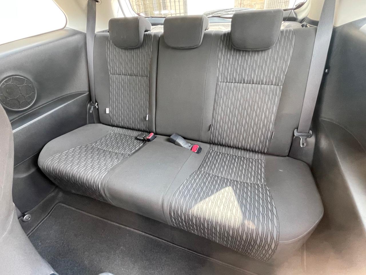 Toyota Yaris 1.0 Active 3p. OK Neop.