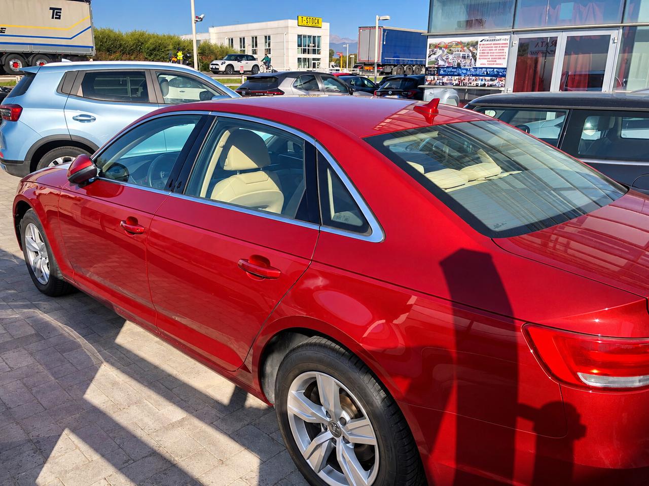 Audi A4 2.0 TDI 122 CV Business Limousine