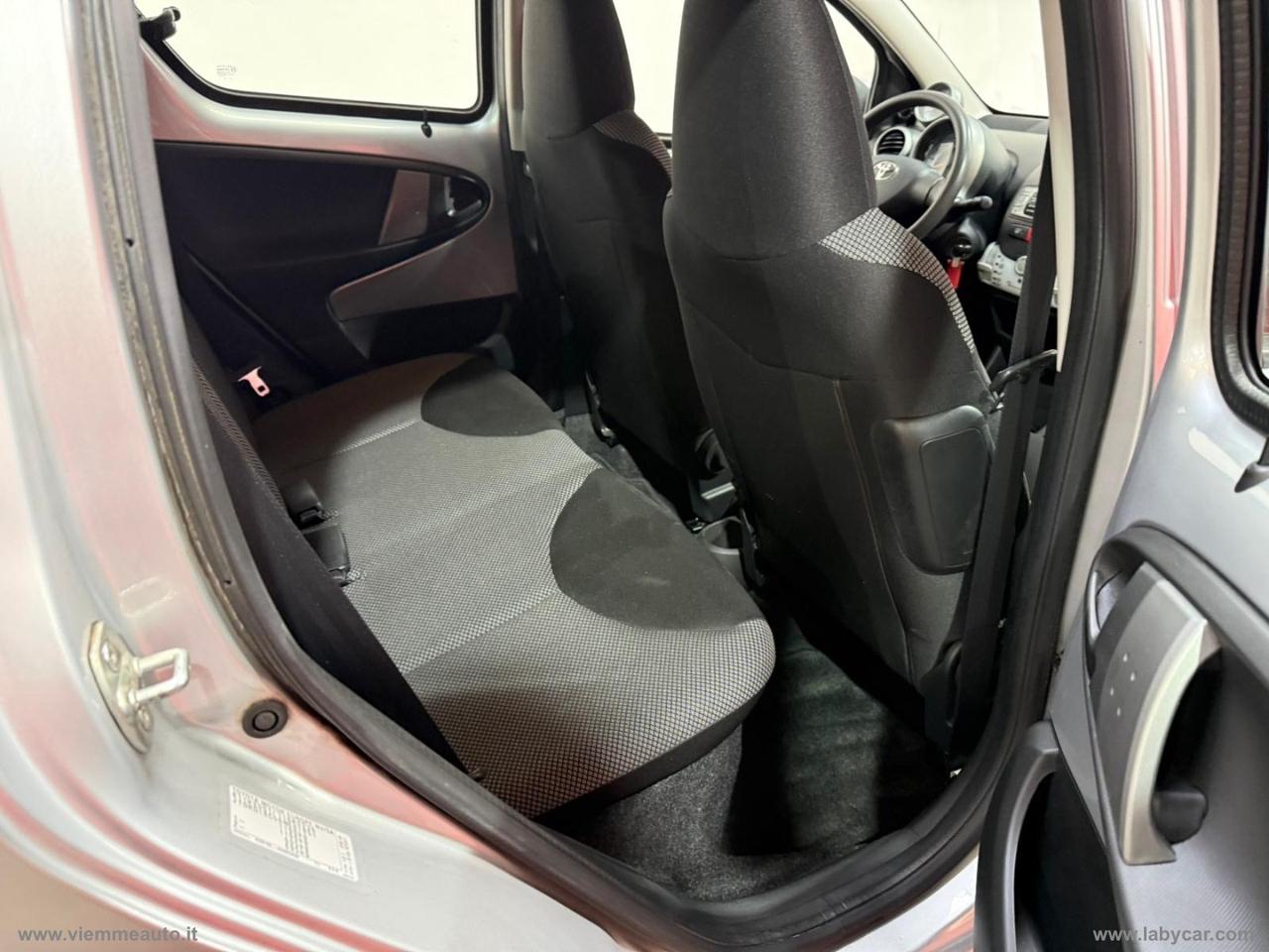 TOYOTA Aygo 1.0 12V VVT-i 5p. Lounge Connect