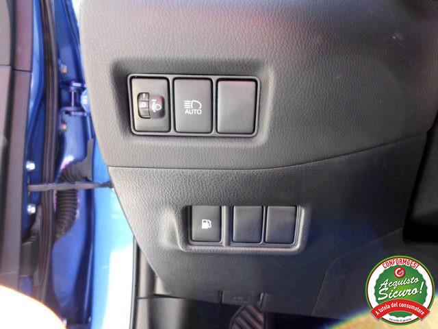 TOYOTA C-HR 1.8 Hybrid E-CVT Business