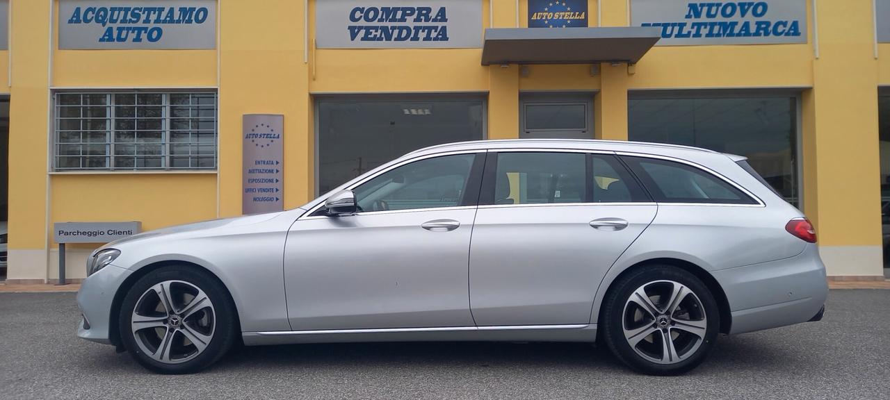 Mercedes-Benz E 220 S.W. Turbodiesel cc. 1950 CV. 194 S.W. 4 Matic Trazione Integrale Allestimento Businnes-Sport IVA DEDUCIBILE.