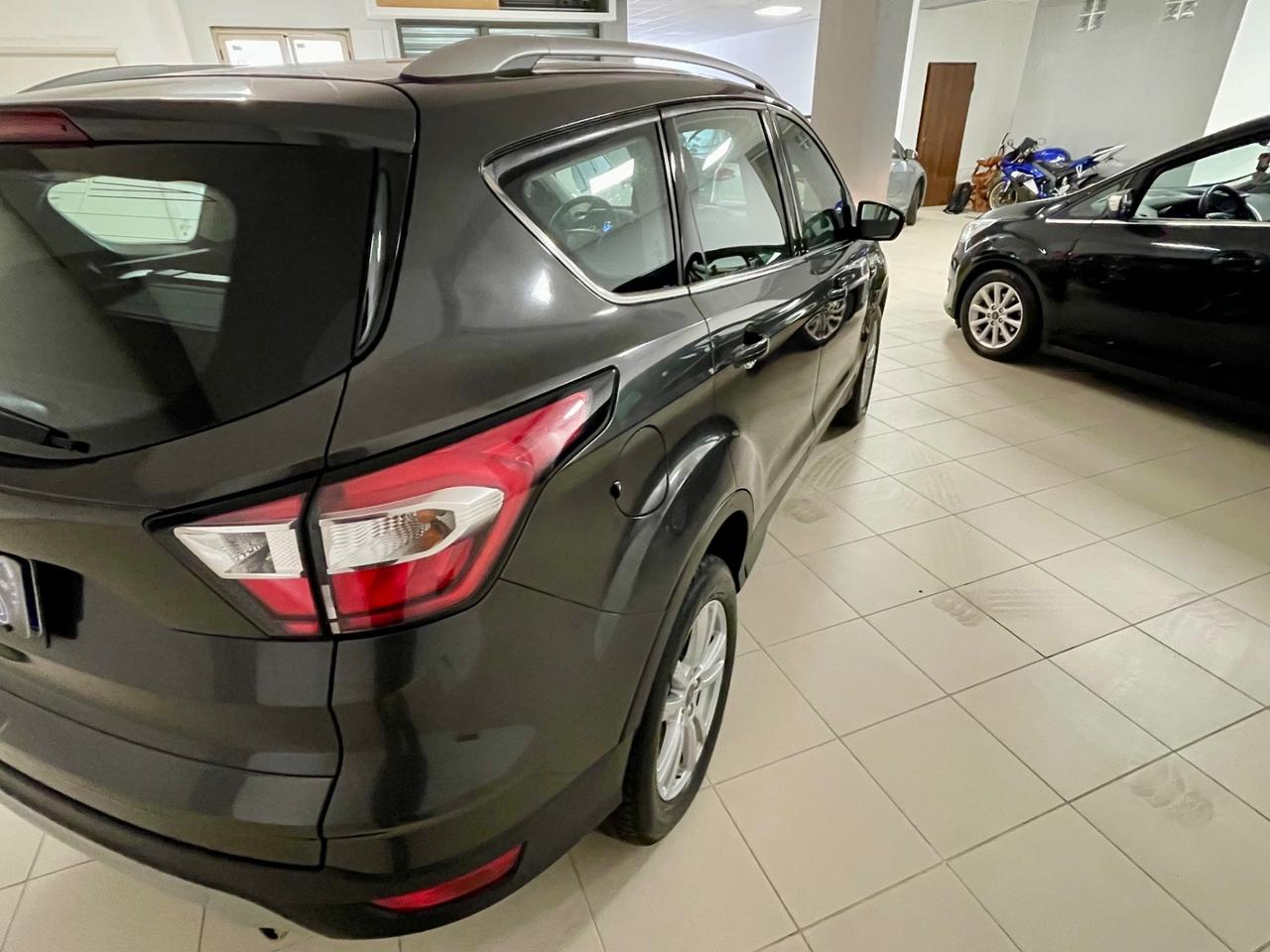 Ford Kuga 1.5 TDCI 120 CV S&S 2WD Titanium