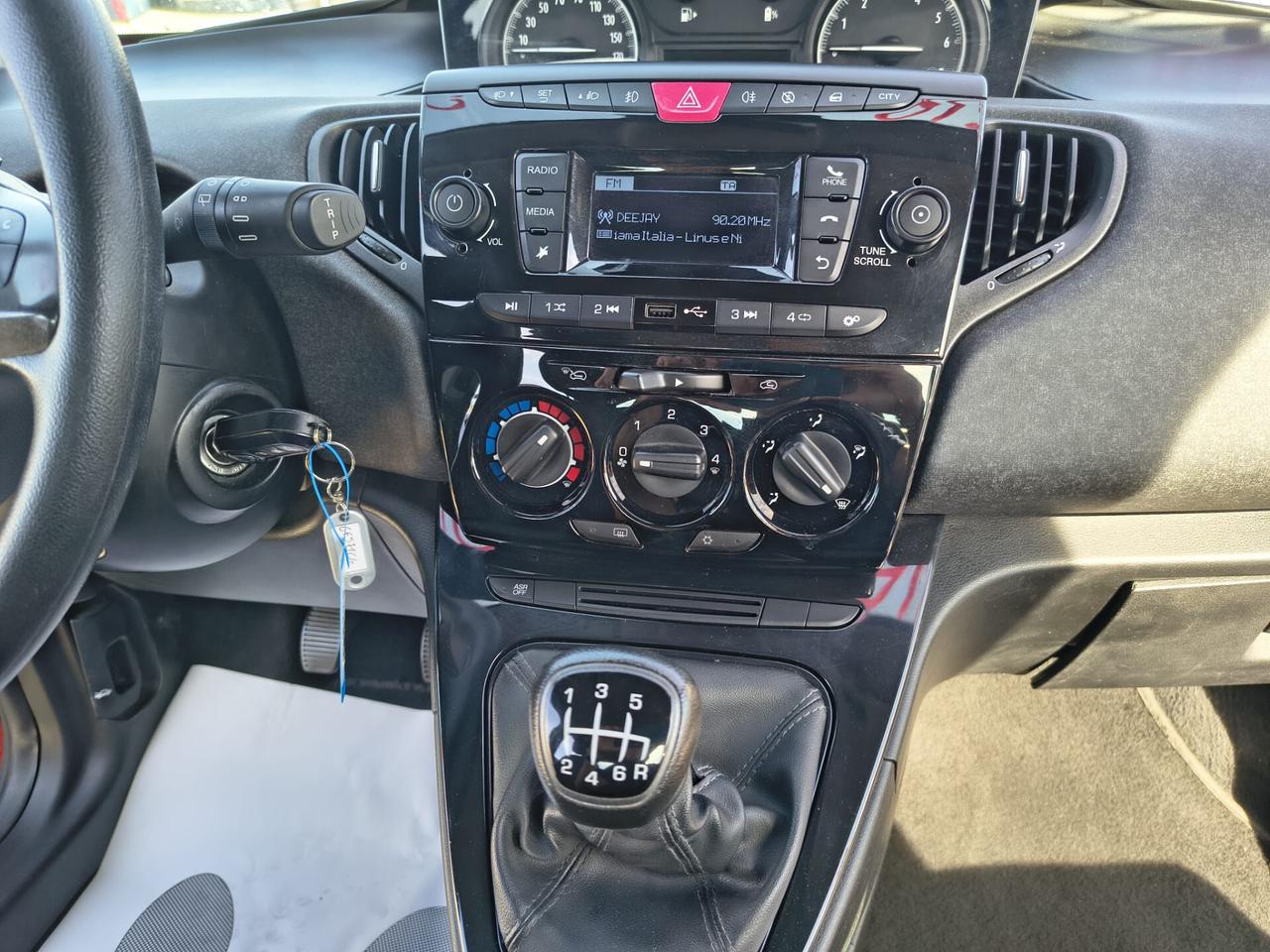 Lancia Ypsilon 1.0 Hybrid 5 PORTE * OK NEOPATENTATI