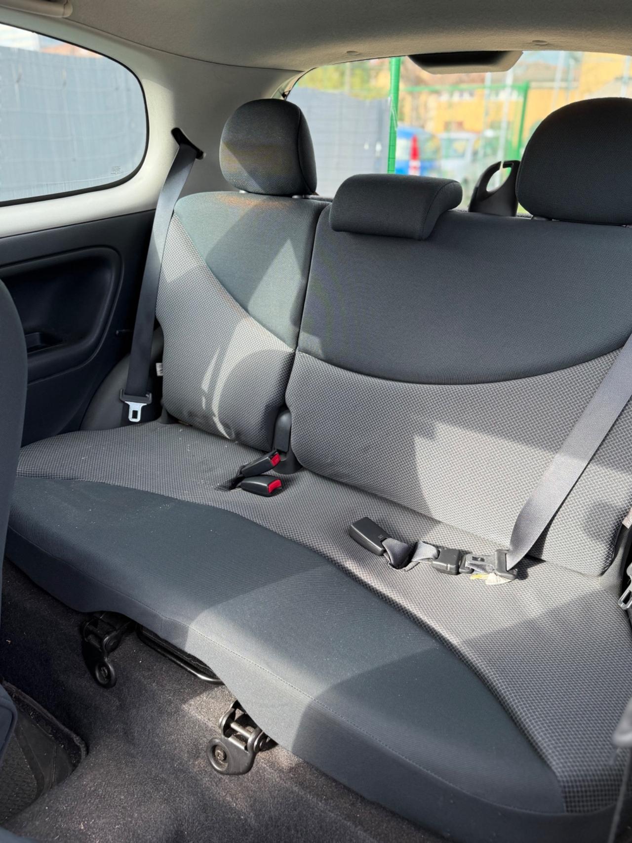 Toyota YARIS 1.0 BENZINA NEOPATENTATI