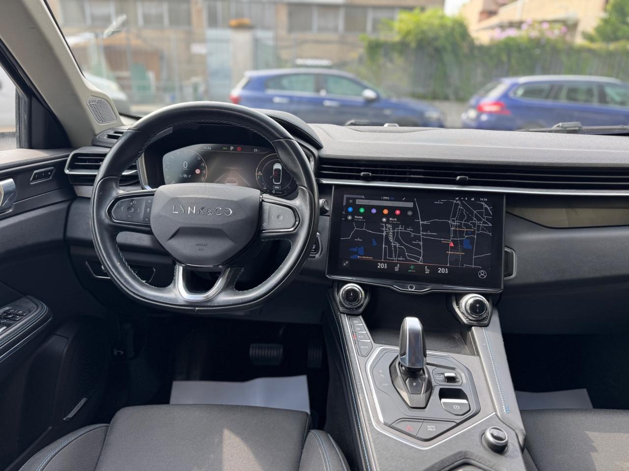 Lynk&co 01 PHEV (192 kw)