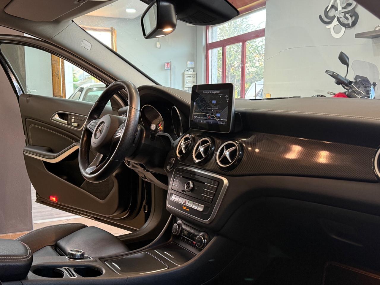 Mercedes-benz GLA 200 d Automatic Premium