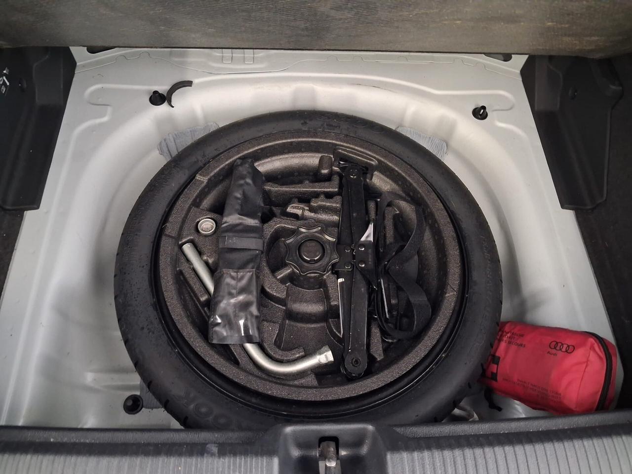 Audi Q2 30 TDI S tronic Business Design