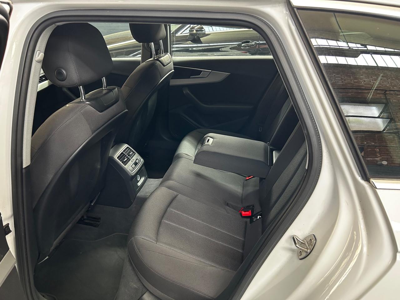 Audi A4 Avant 2.0 TDI 150 CV S tronic Business