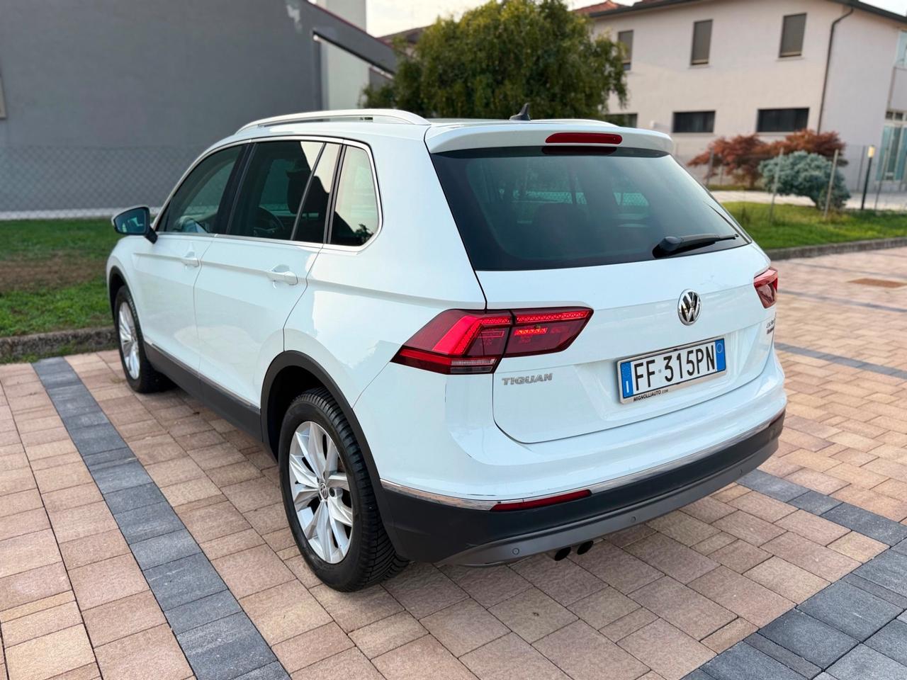 Volkswagen Tiguan 2.0 TDI SCR DSG Business BlueMotion Technology
