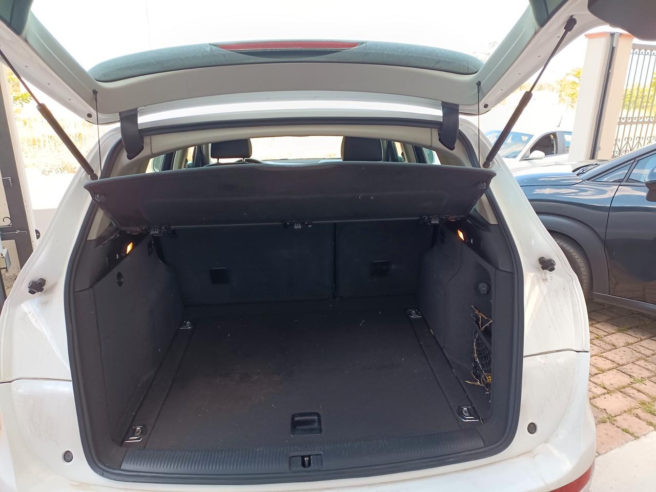 Audi Q5 2.0 TDI 170 CV quattro S tronic (danni a carrozzeria come da foto)