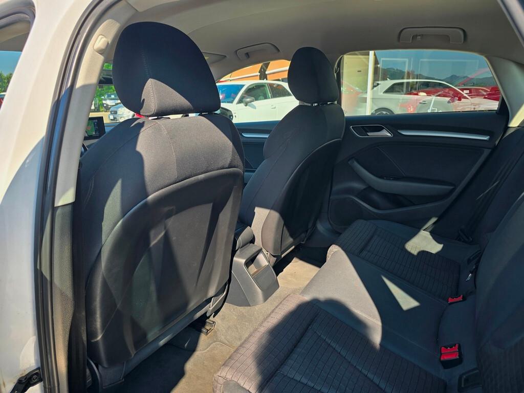 Audi A3 Sedan 1.6 TDI Ambition