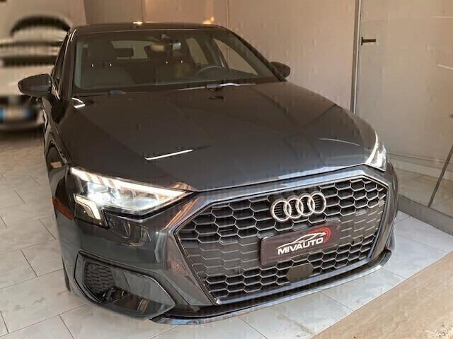 Audi A3 SPB 2.0 TDI 116cv S TRONIC LINE EDITION