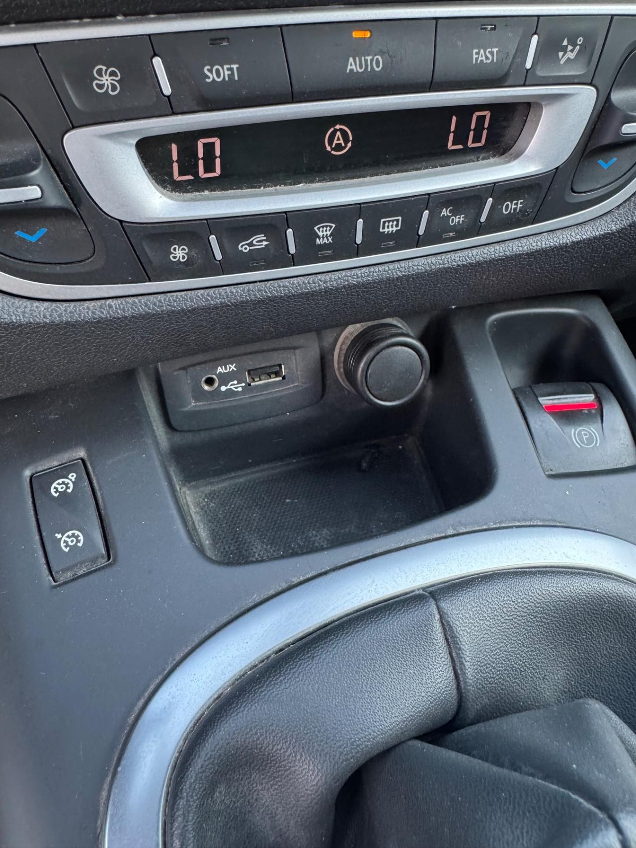 Renault Scenic Scénic X-Mod 1.5 dCi 110CV Luxe
