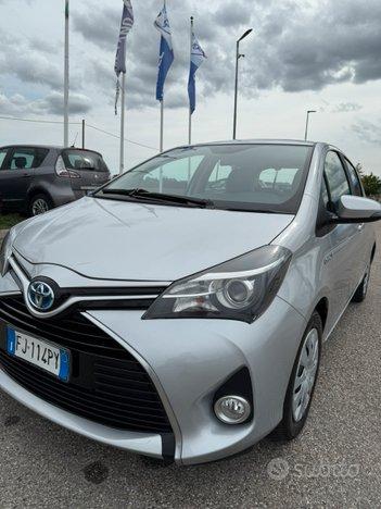 Toyota yaris hybrid