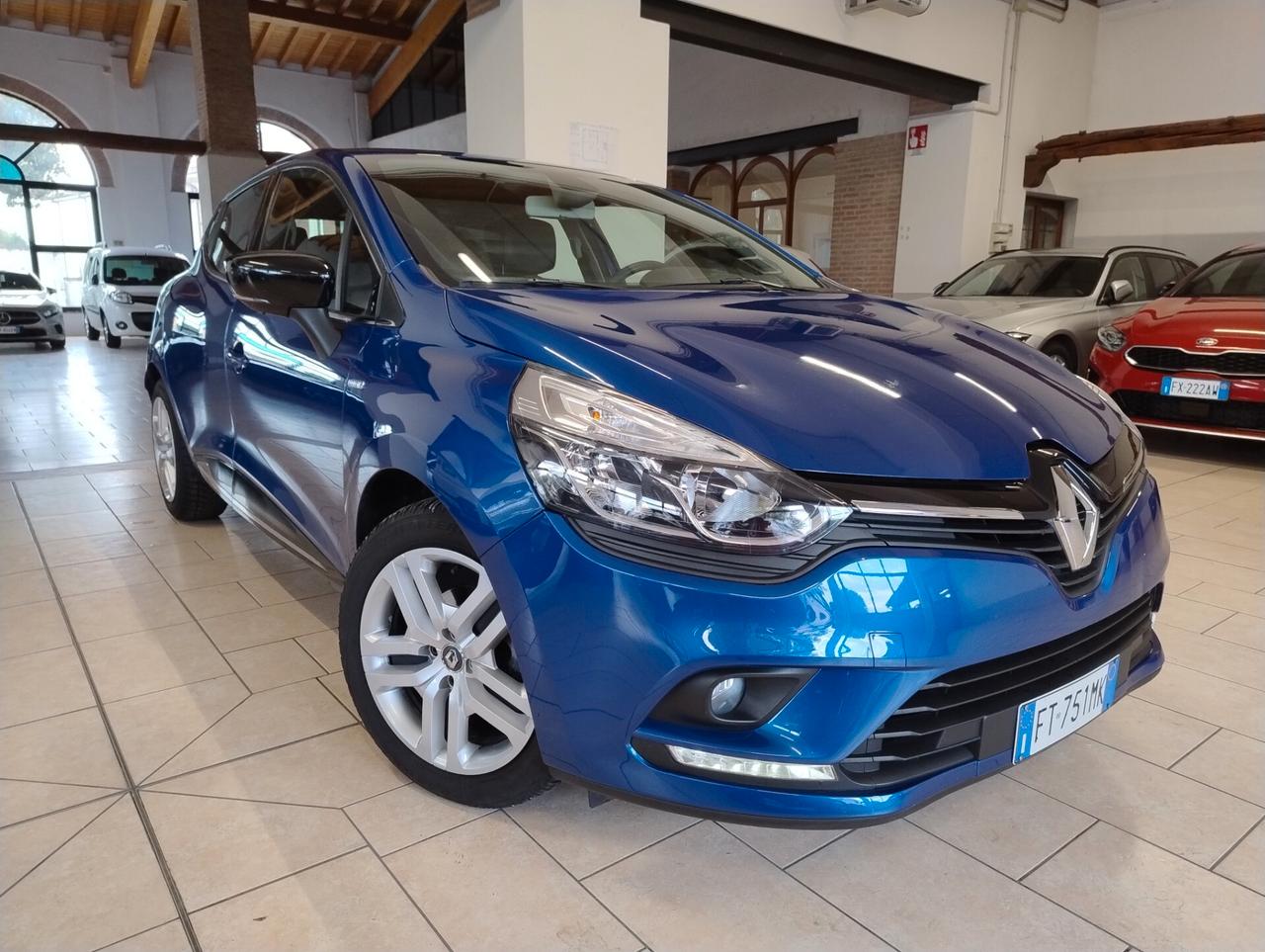 Renault Clio TCe 90 CV 5 porte Duel- 2018