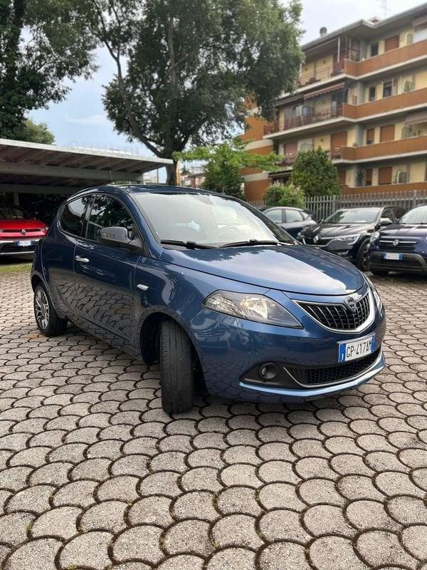 Lancia Ypsilon 1.0 FireFly 70cv Hybrid Gold Plus