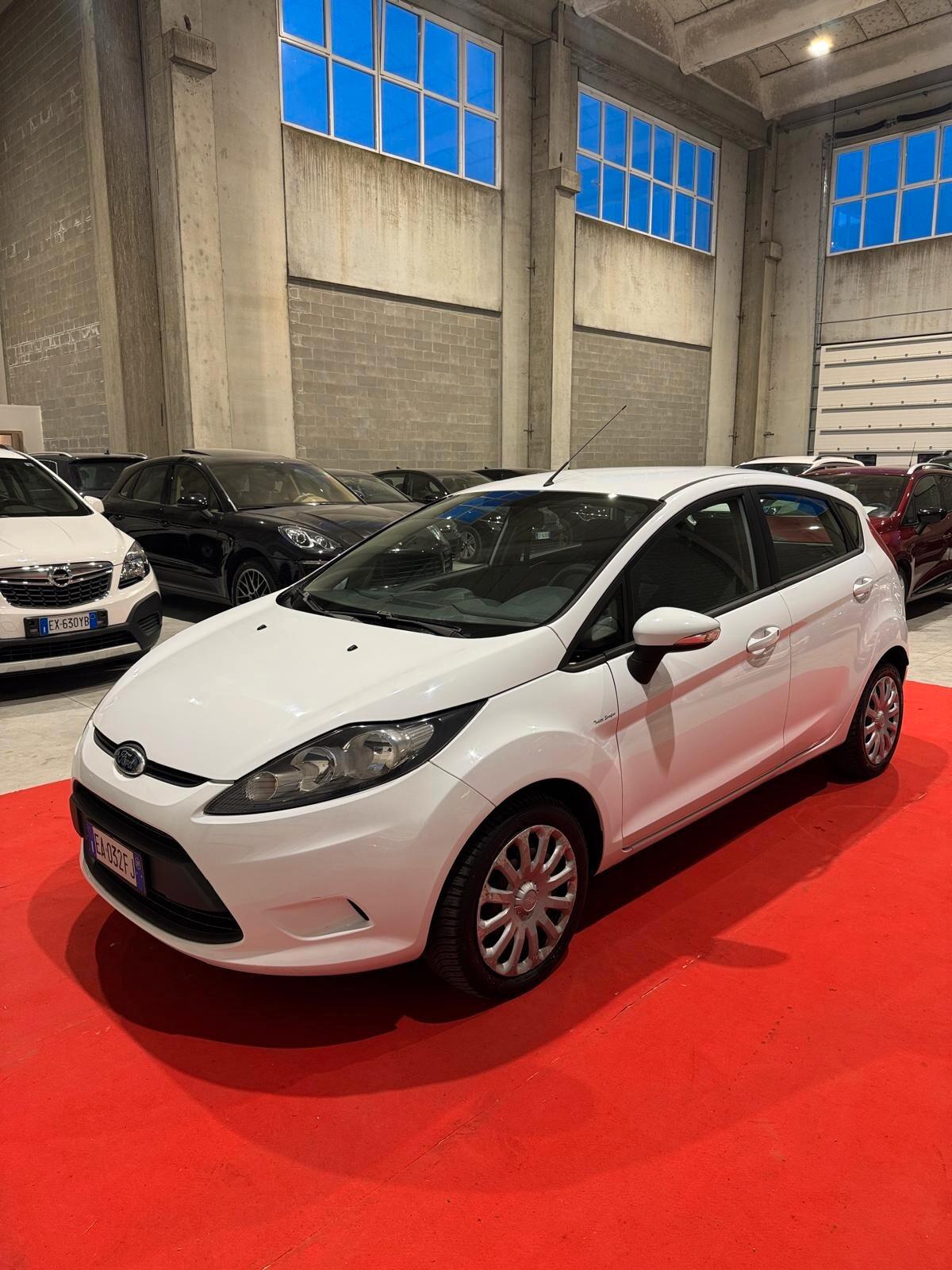 Ford Fiesta 1.4 5 porte Bz.- GPL Titanium