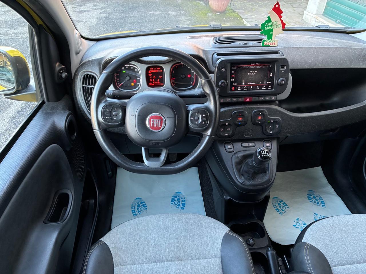 Fiat Panda 1.0 Hybrid City Cross 70cv