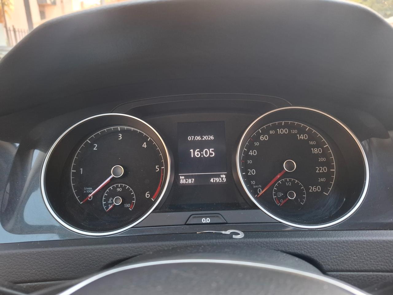 Volkswagen Golf - 1.6 TDI Comfort line