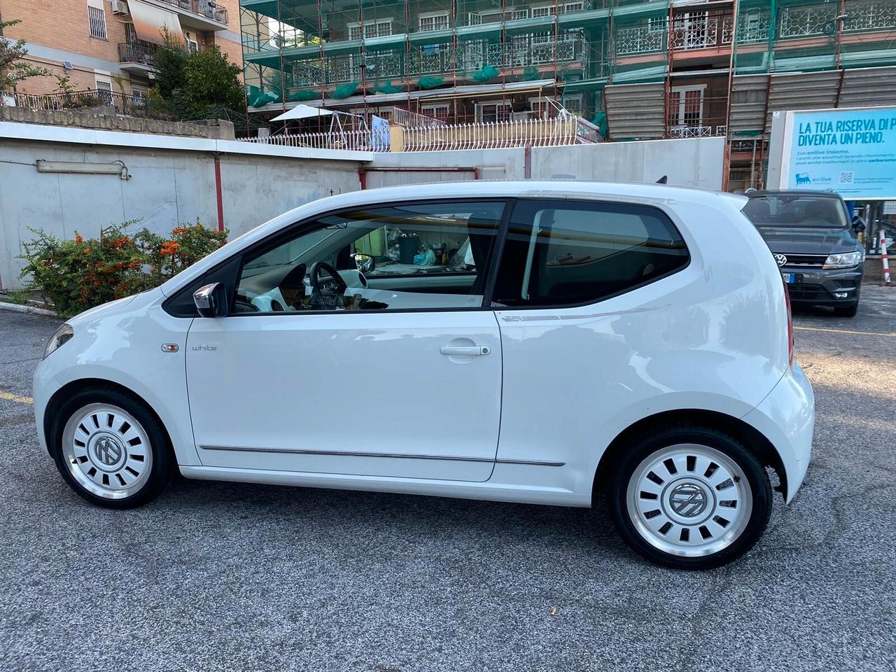 Volkswagen up! 1.0 75 CV 3p. high