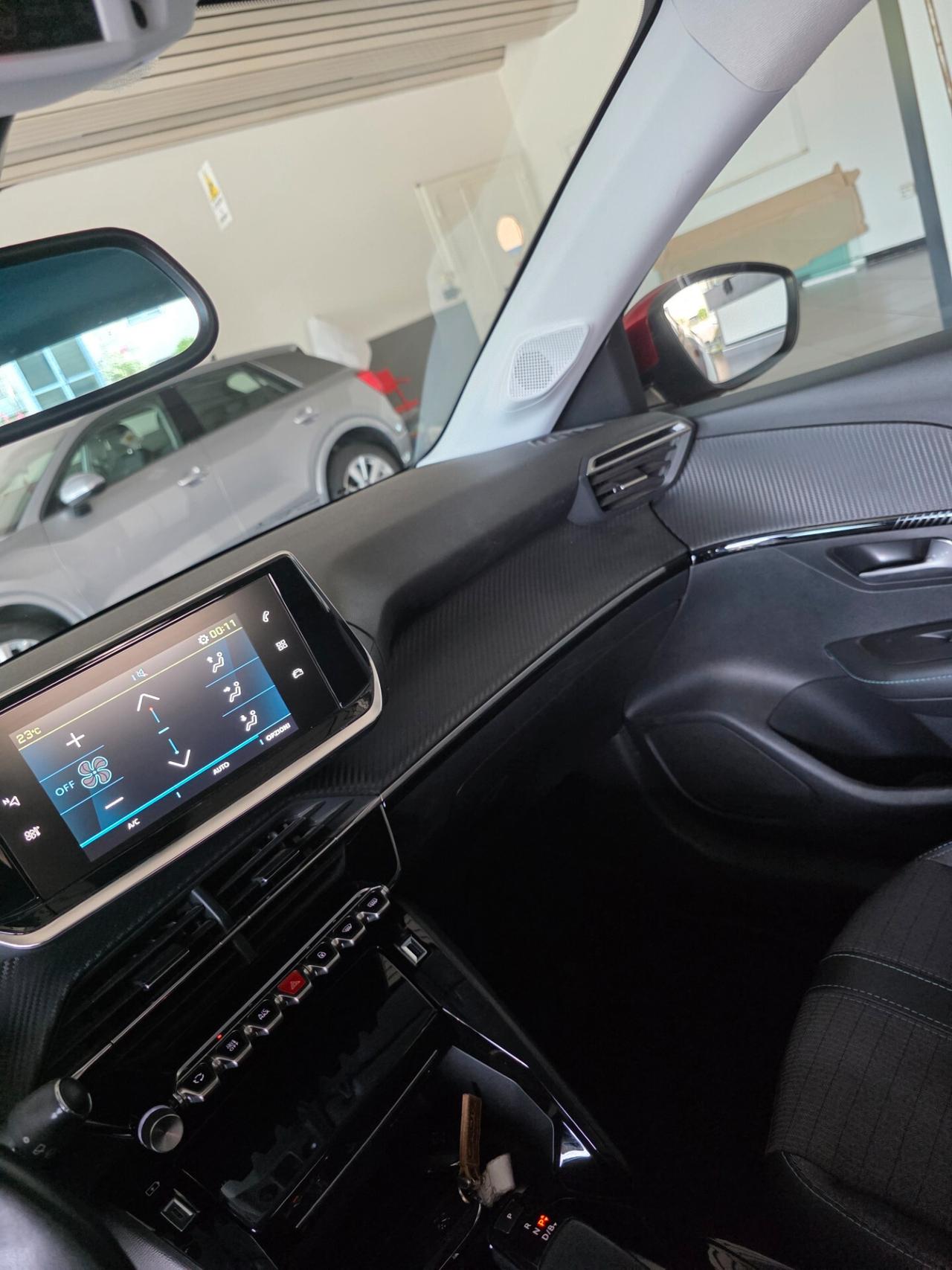 Peugeot 208 motore elettrico 136 CV 5 porte GT Pack