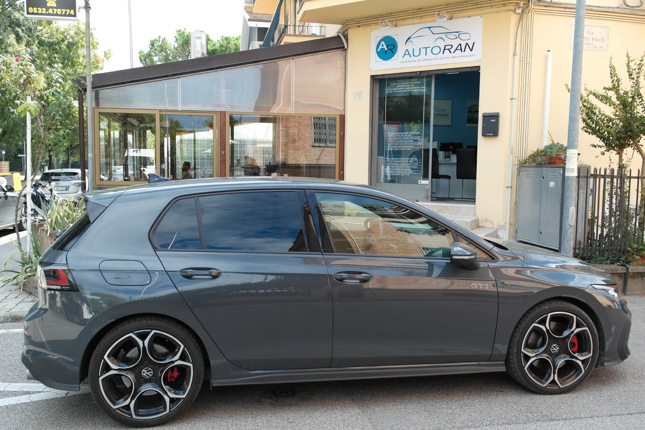 Volkswagen Golf GTI 2.0 TSI DSG