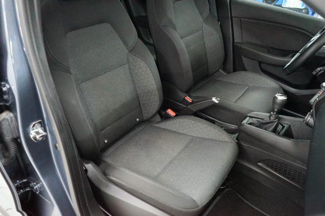 RENAULT Clio TCe 90 CV 5 porte Business