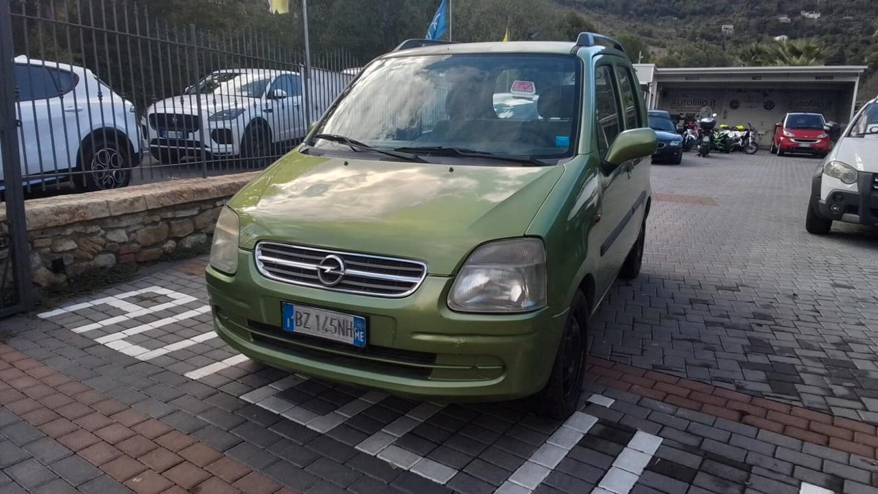 Opel Agila 1.2 16V Comfort