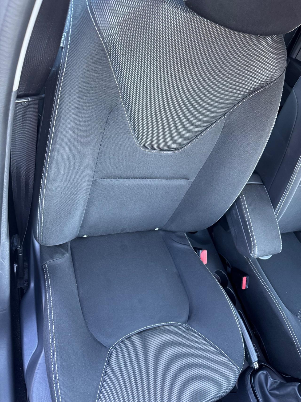 Renault Clio 1.2 75CV 5 porte neopatentati