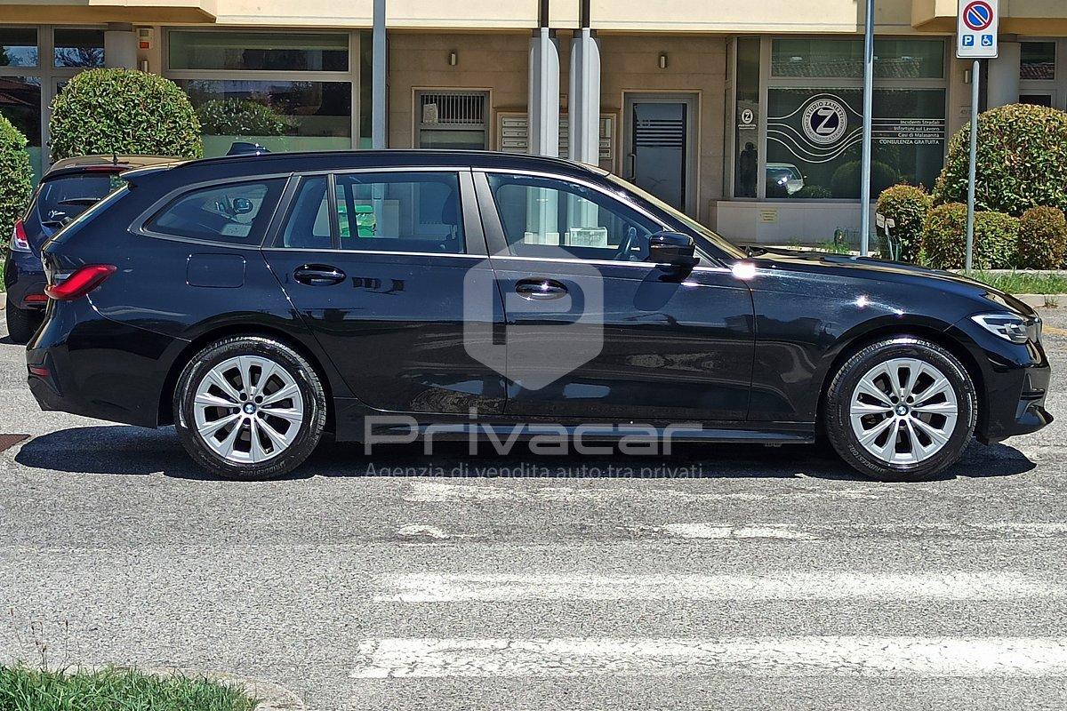 BMW 320d 48V Touring Business Advantage