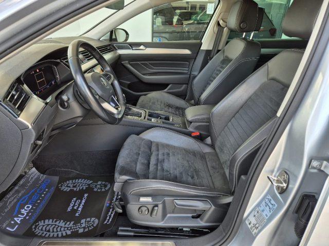 VOLKSWAGEN Passat Variant 2.0 TDI SCR EVO DSG Executive