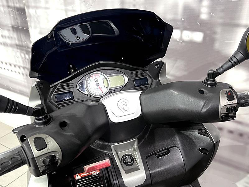 Quadro 350 3