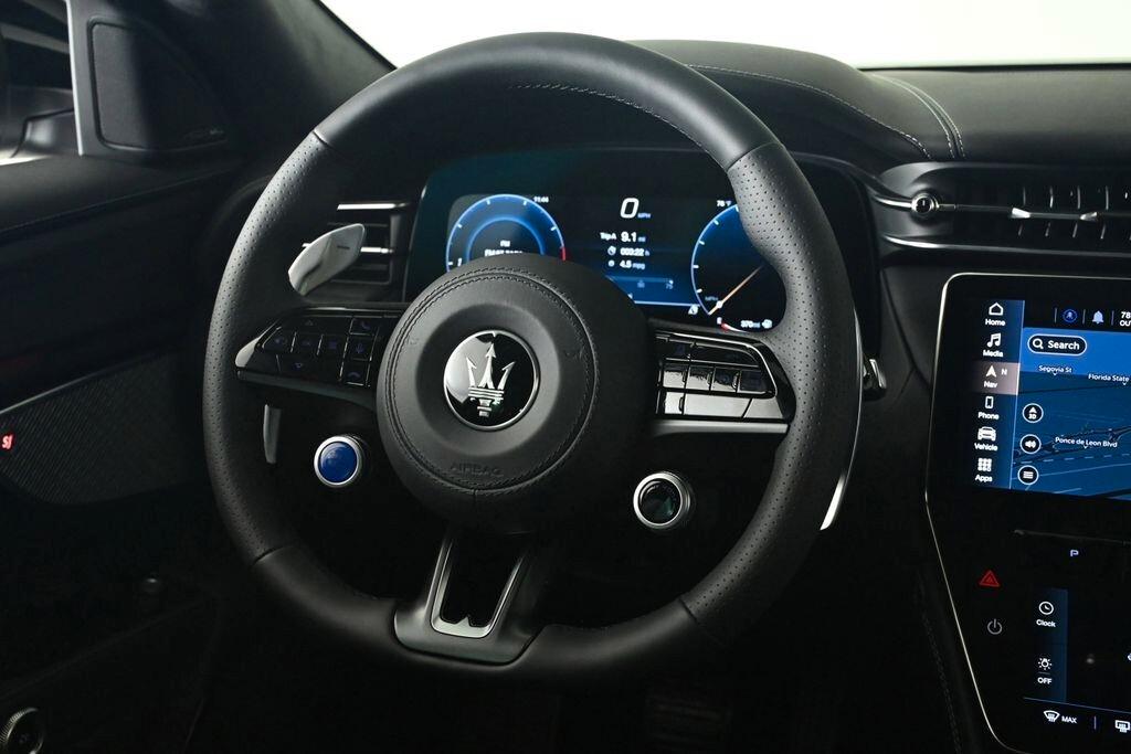 Maserati Grecale V6 530 CV AWD Trofeo NOLEGGIO LUNGO TERMINE - LEASING FULL INCLUSIVE