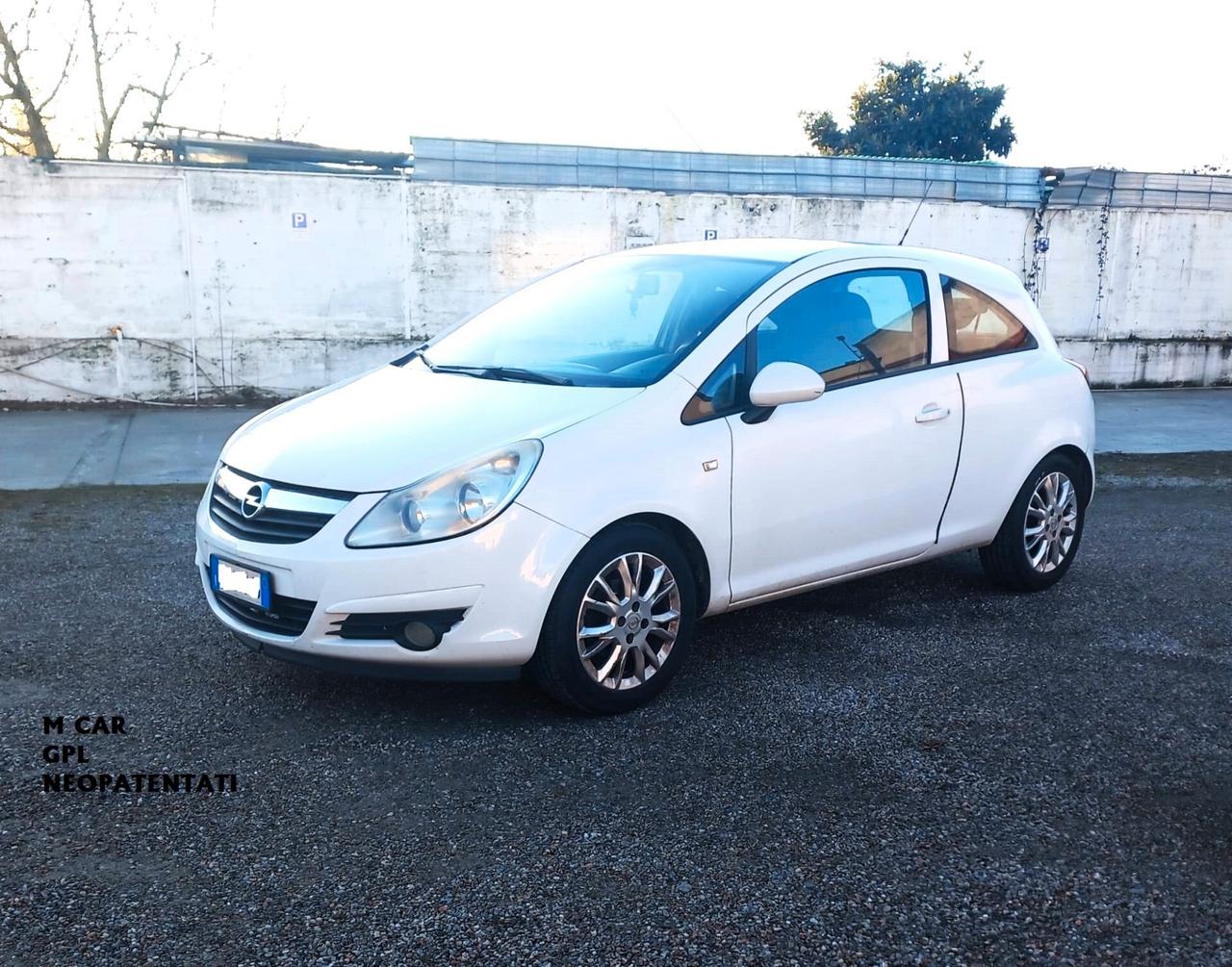 Opel Corsa 1.2 80CV 3 porte GPL-TECH Enjoy